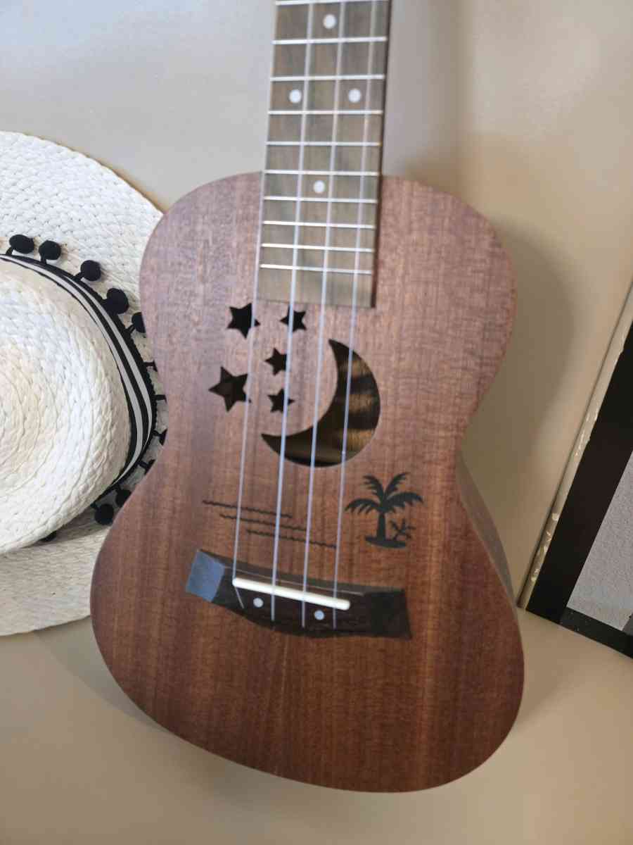 Ukulele 23 inches Moon star concert size standard performanc