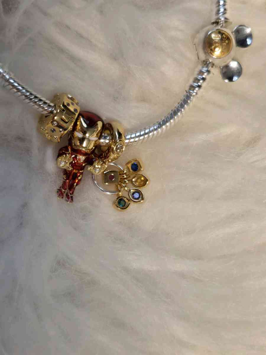 Pandora Marvel The Avengers Infinity Stones Dangle Charm