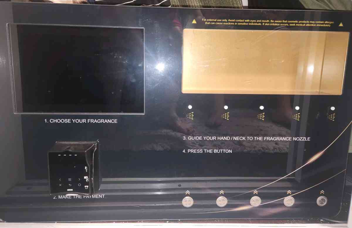 perfume spray wall mounted vending machine