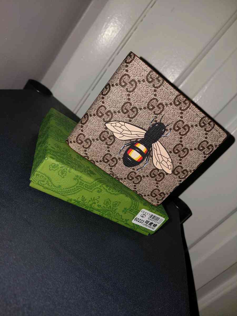 Tan Wallet