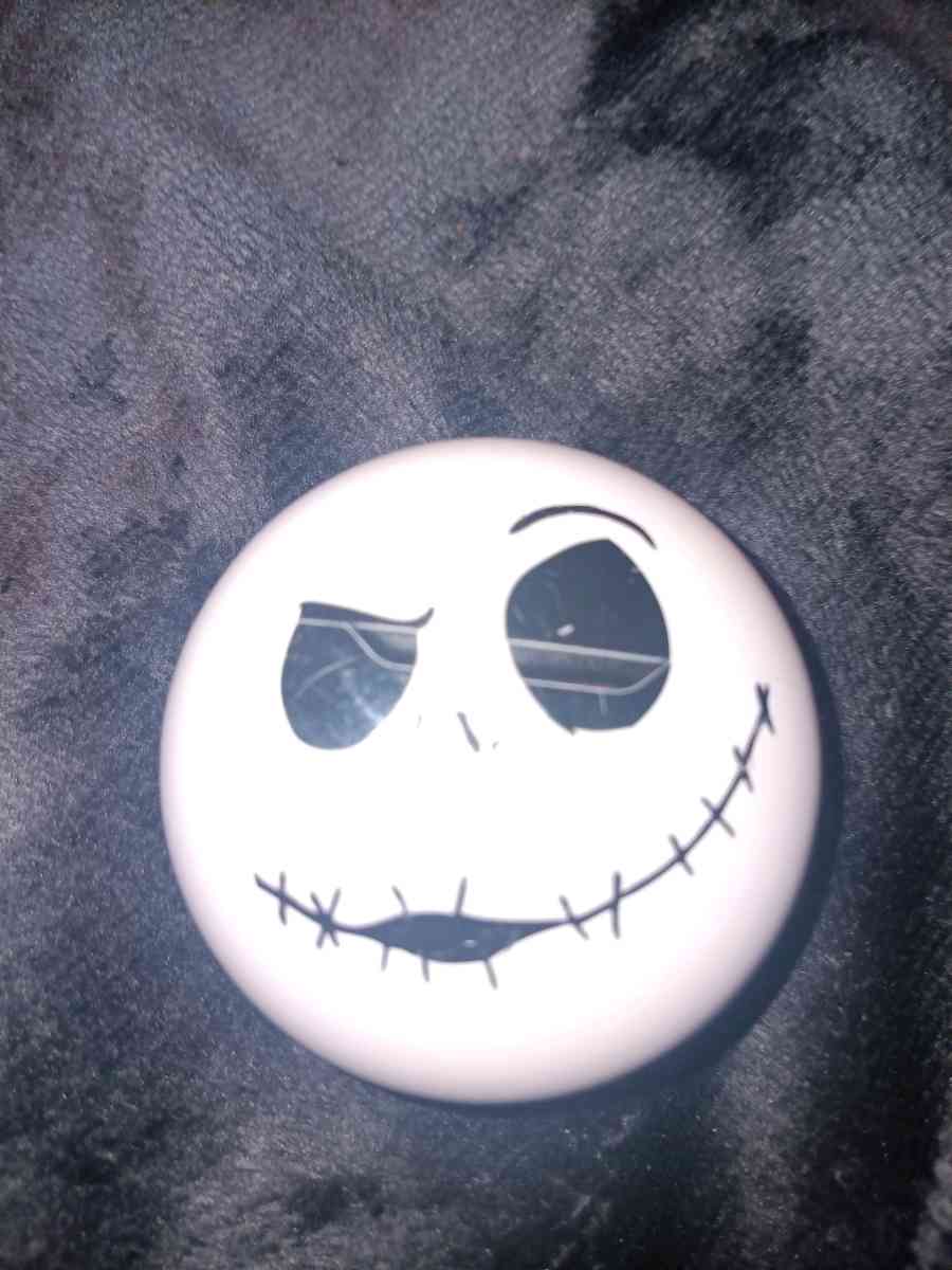 Jack Skeleton Earbuds