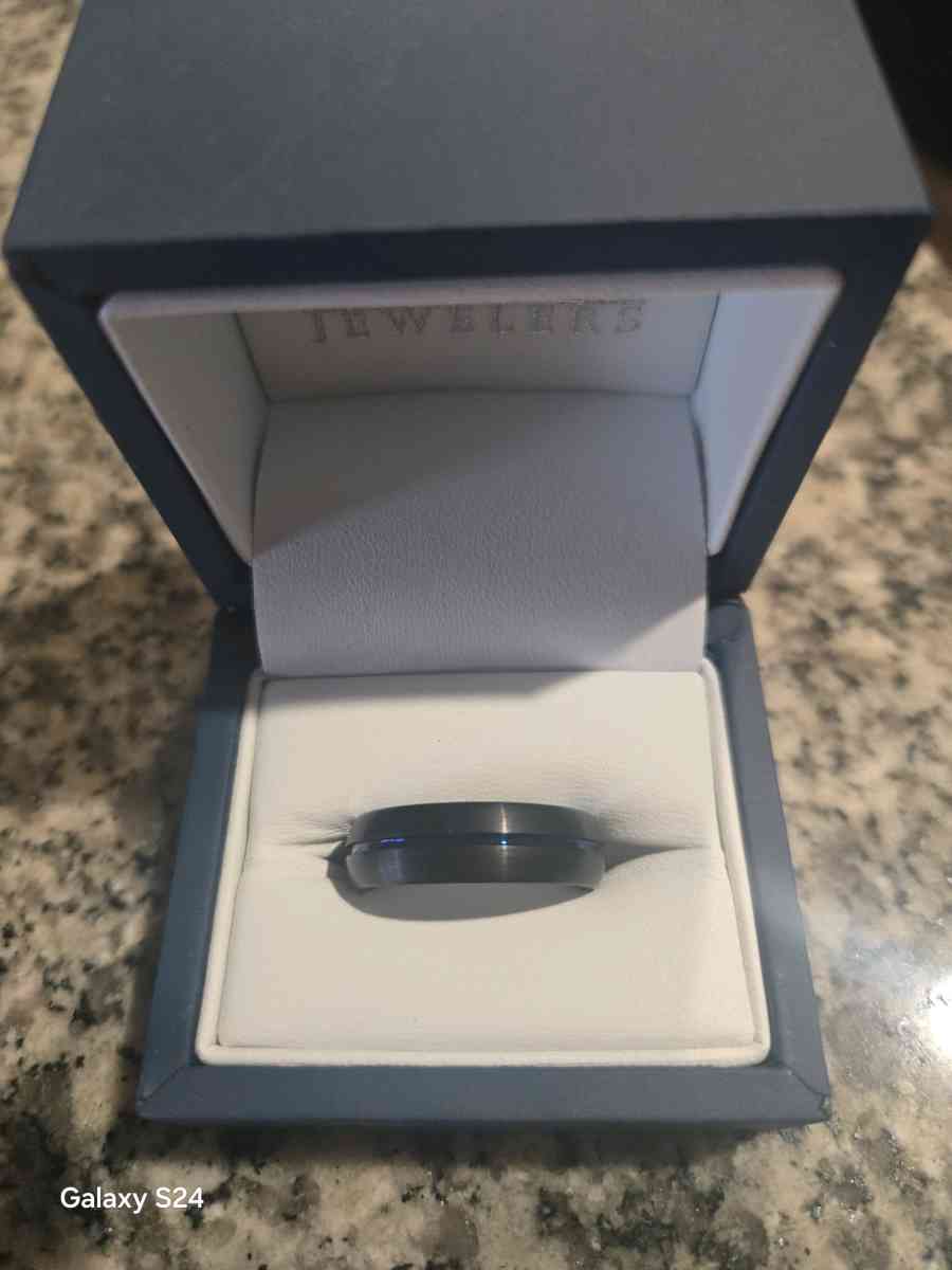 triton mens ring