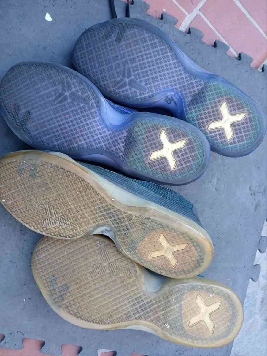2 pairs of Nike kobe basketball shoes