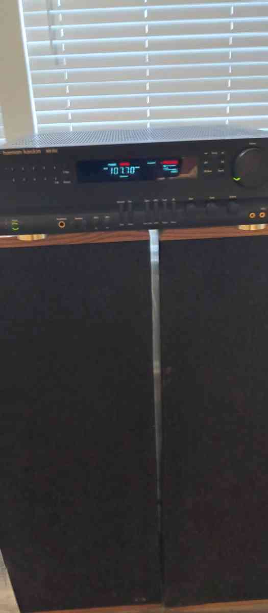 Harman kardon avr20 ll surround amp no remote pair speakers