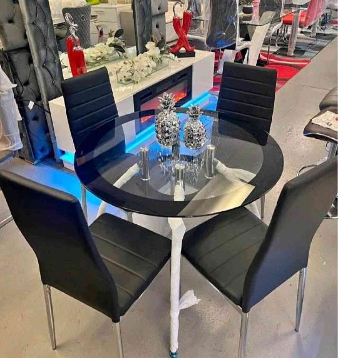 Dinning Set Brand New