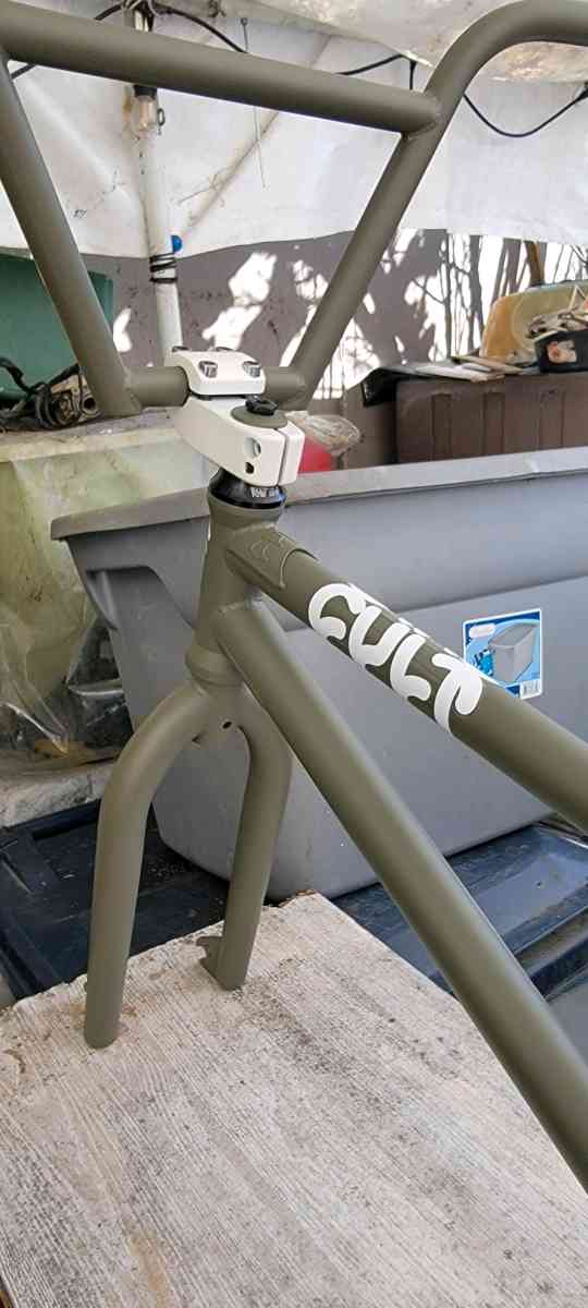20 cult frame stem n bars n seat n forks