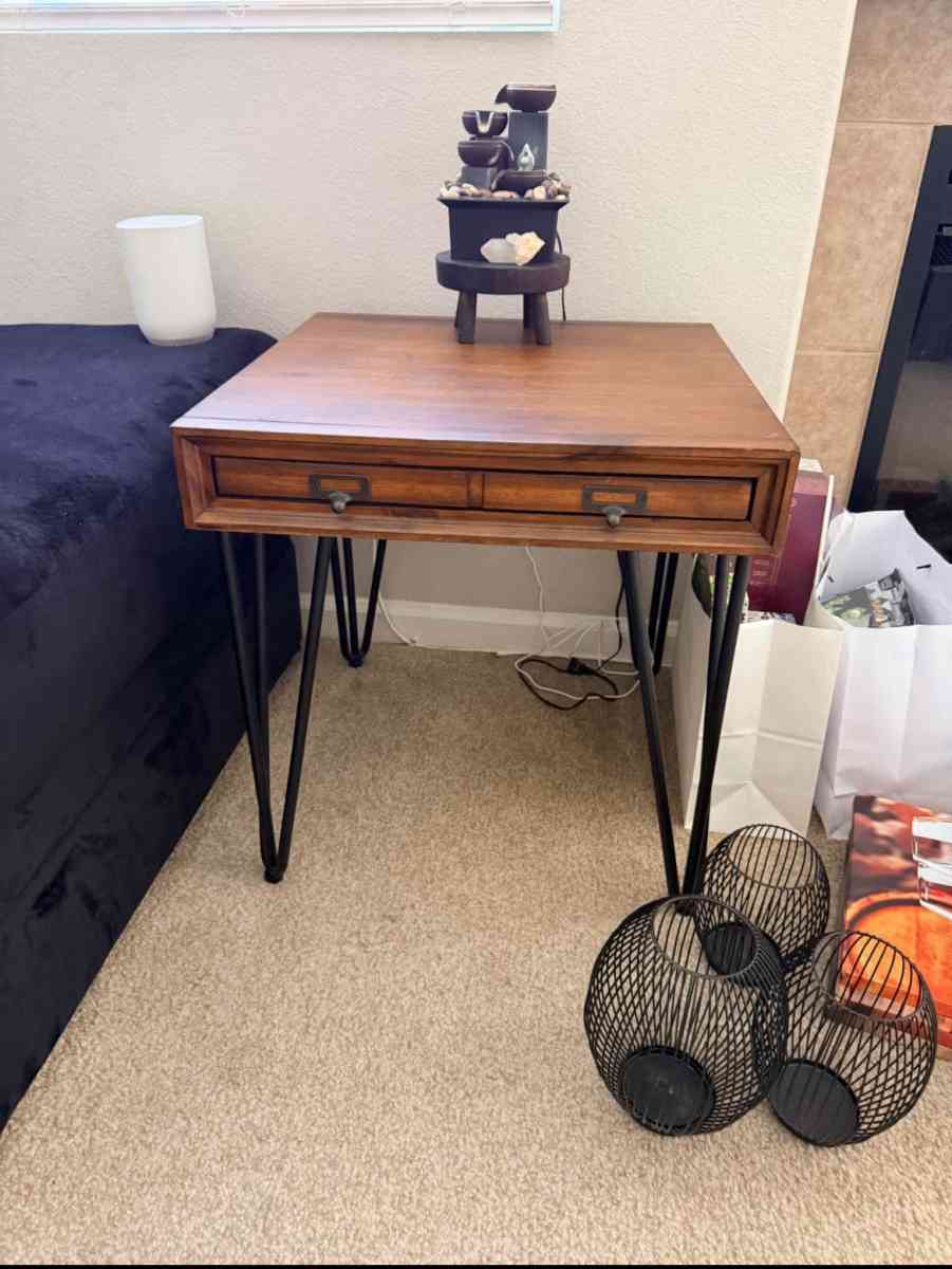 Coffee table and Side Table