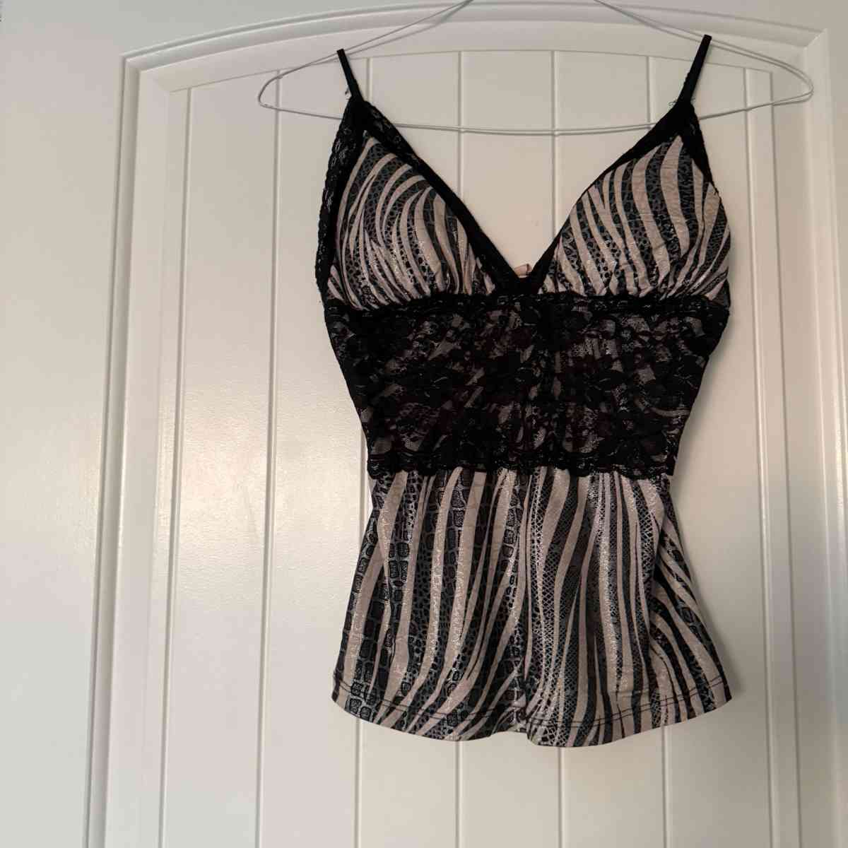 Animal Print Black Lace Tank with BuiltIn Padding S