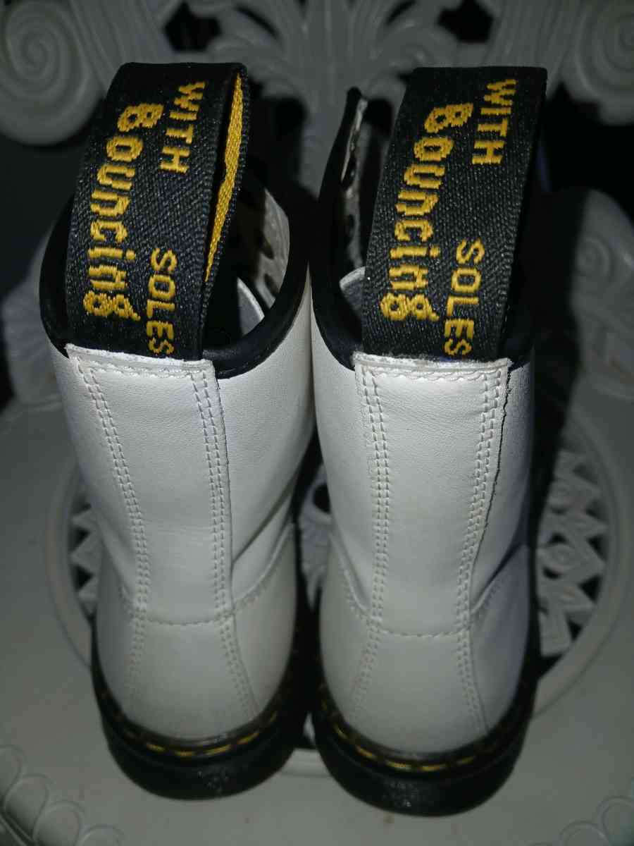 docmartin size 8 womans