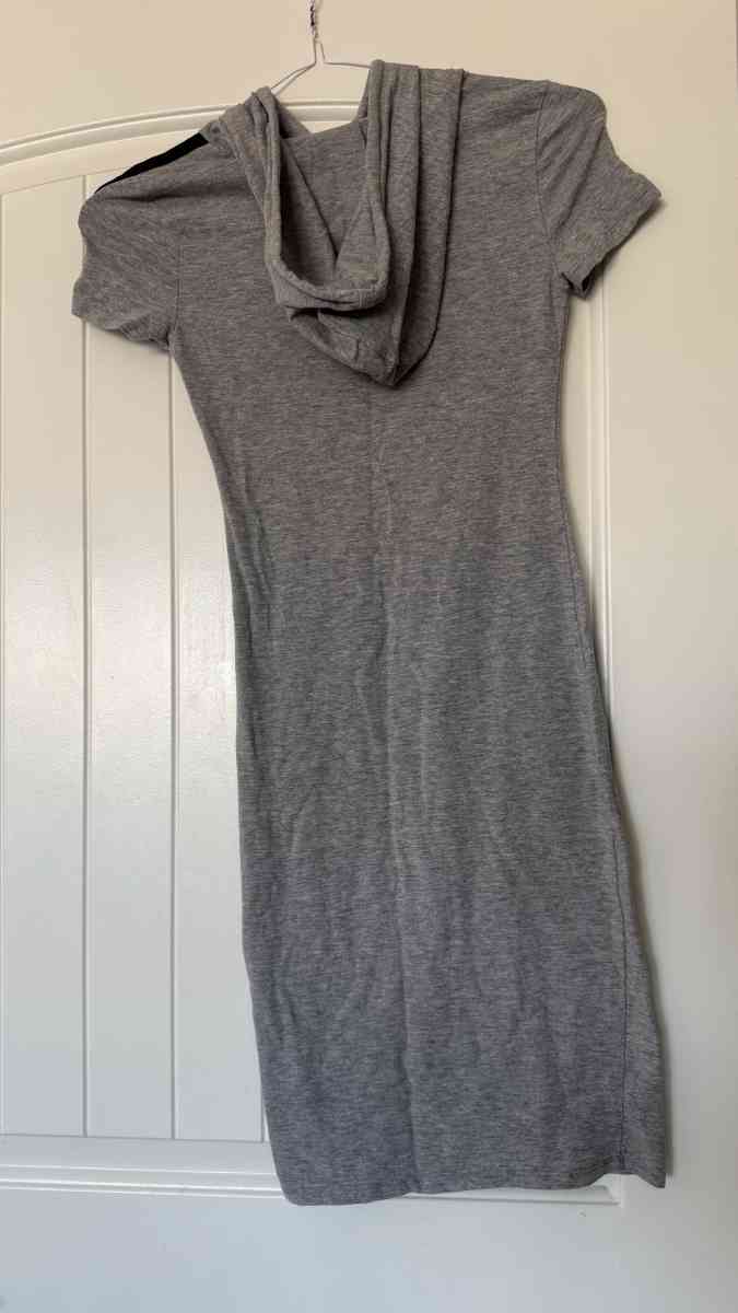 Heather Gray ShortSleeve Hooded TShirt Dress  Sporty Casual