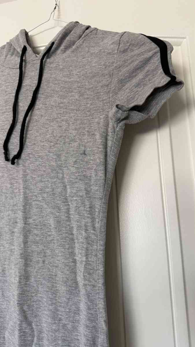 Heather Gray ShortSleeve Hooded TShirt Dress  Sporty Casual