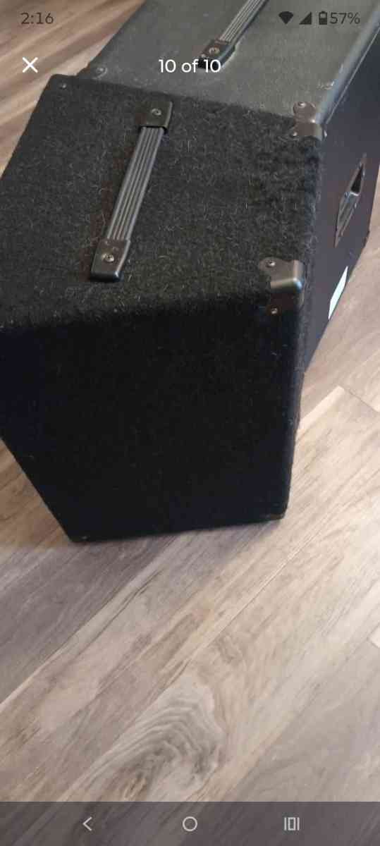 Pair of Yamaha speakers 12 inch